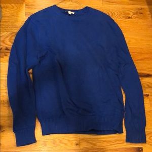 Blue Gap crew neck sweater, Medium